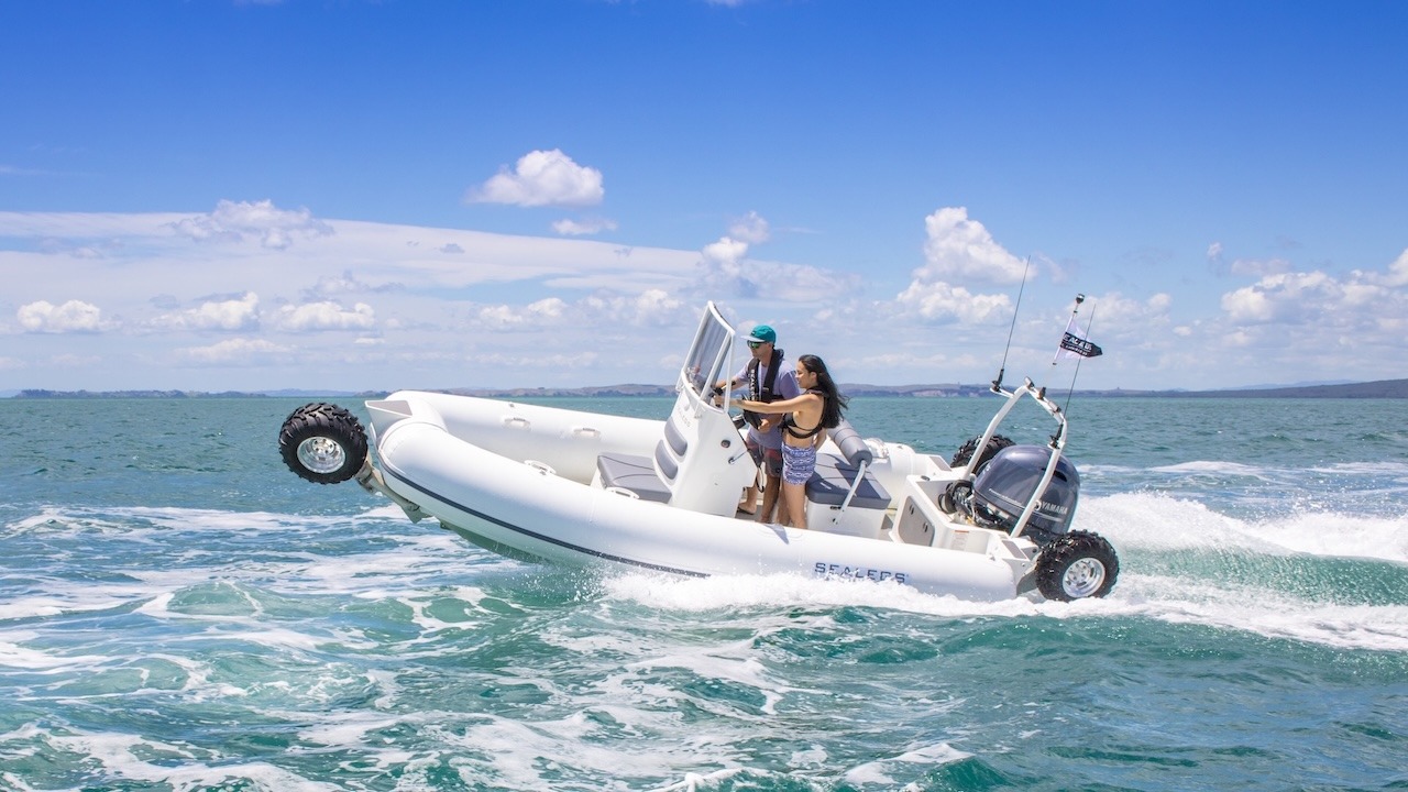 Amphibious Sealegs 6.1m Sport RIB 3