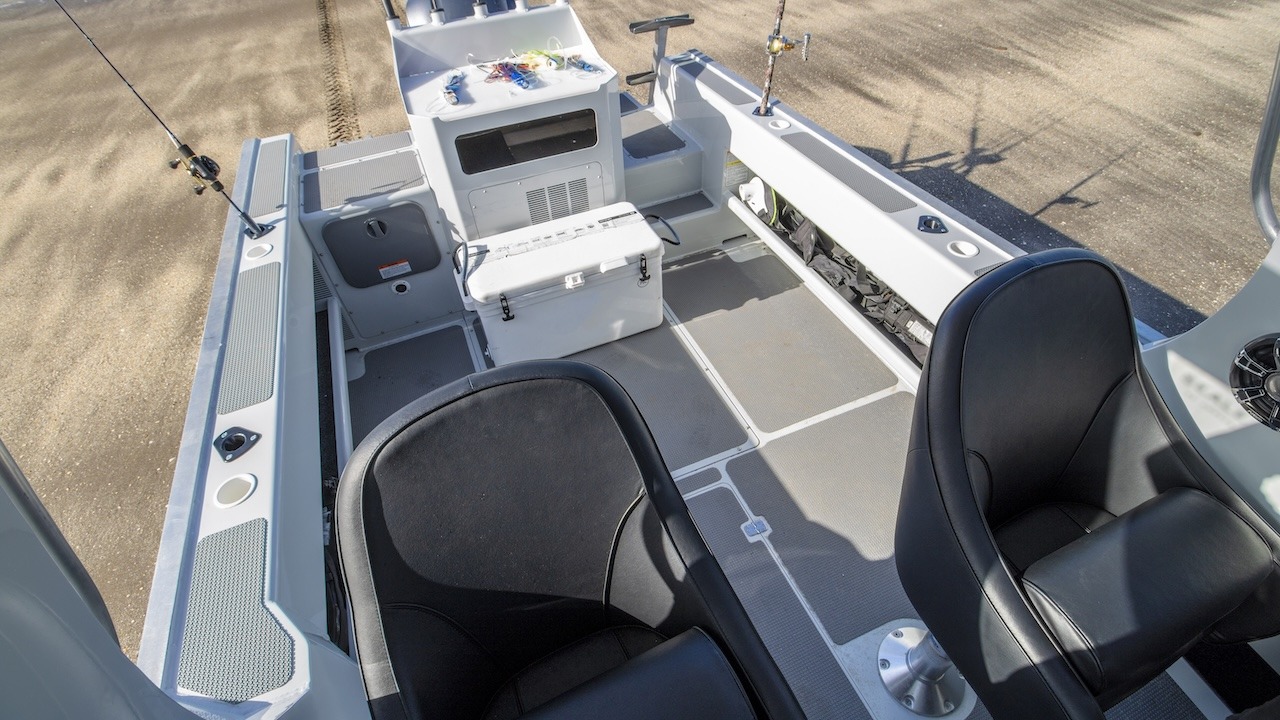 Amphibious Sealegs 8.5m Alloy Cabin 6